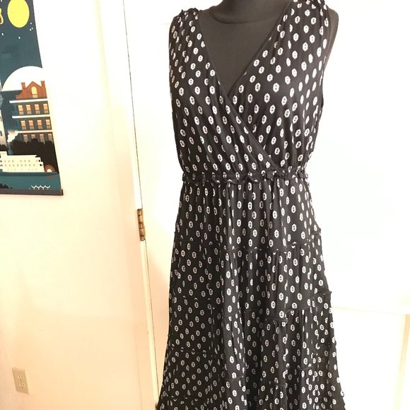 Black Tiered Dress Size 0X (10/12) - Picture 7 of 8